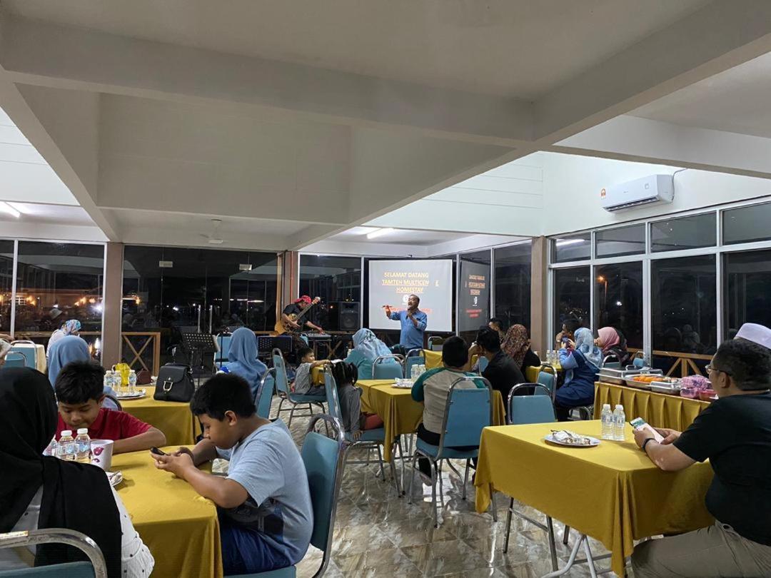 Tamteh Homestay Ayer Hitam Экстерьер фото