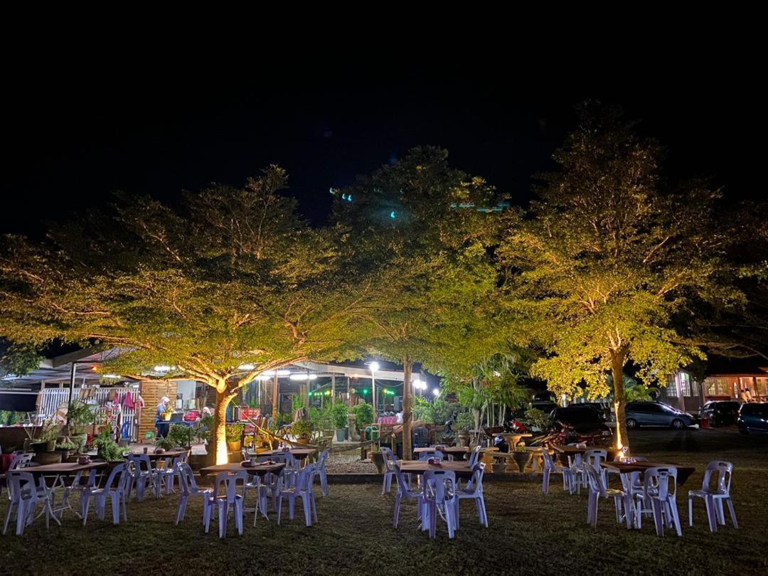 Tamteh Homestay Ayer Hitam Экстерьер фото