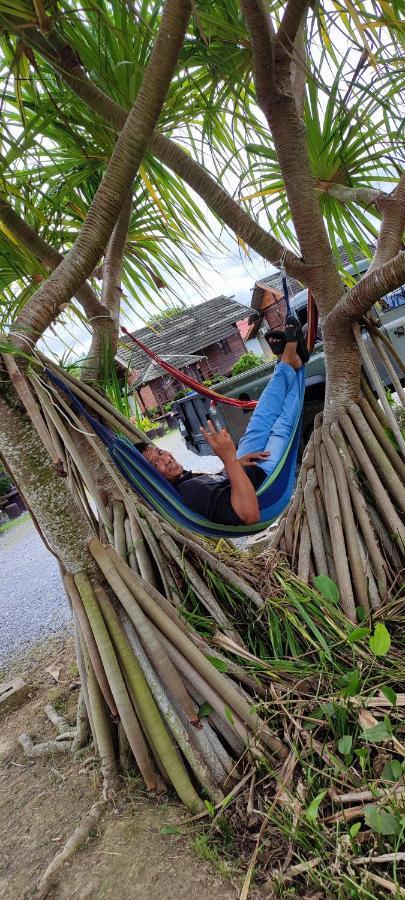 Tamteh Homestay Ayer Hitam Экстерьер фото