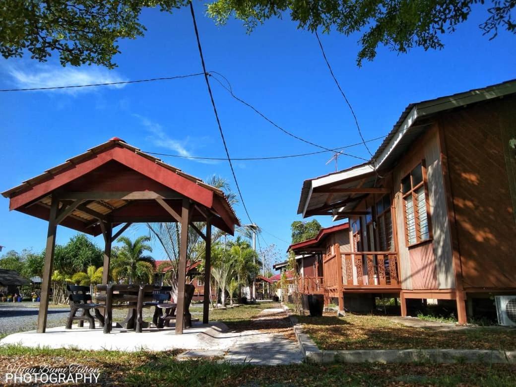 Tamteh Homestay Ayer Hitam Экстерьер фото