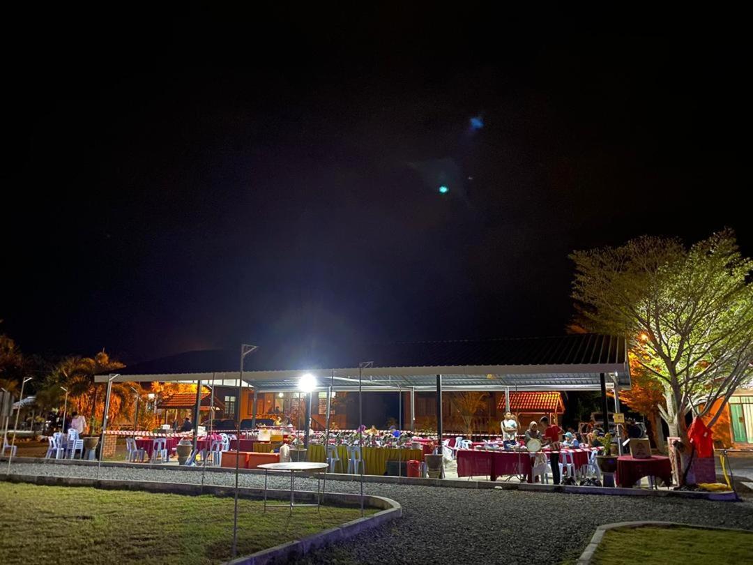 Tamteh Homestay Ayer Hitam Экстерьер фото
