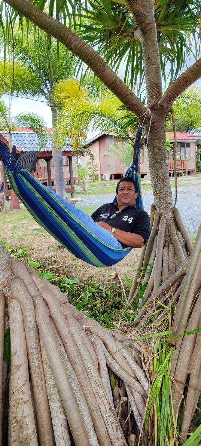 Tamteh Homestay Ayer Hitam Экстерьер фото