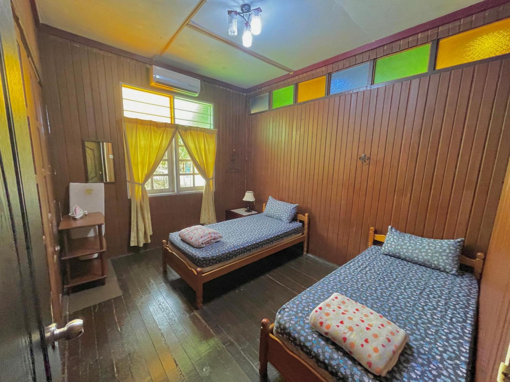 Tamteh Homestay Ayer Hitam Экстерьер фото