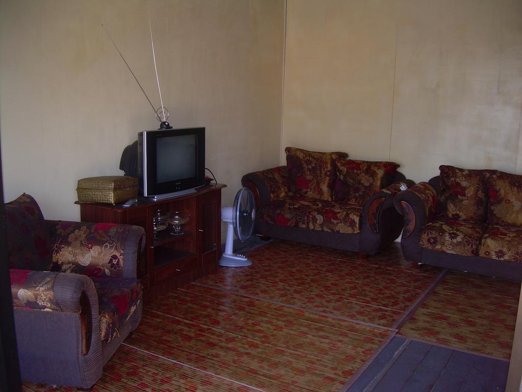 Tamteh Homestay Ayer Hitam Экстерьер фото